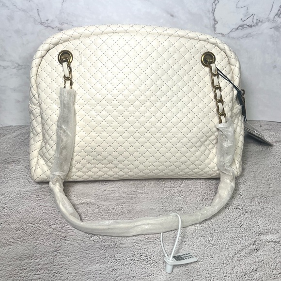 PRHA Quilted Handbag with Gorgeous Hardware - Picture 4 of 11